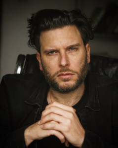 עומר עציון - קורין אביסדריס