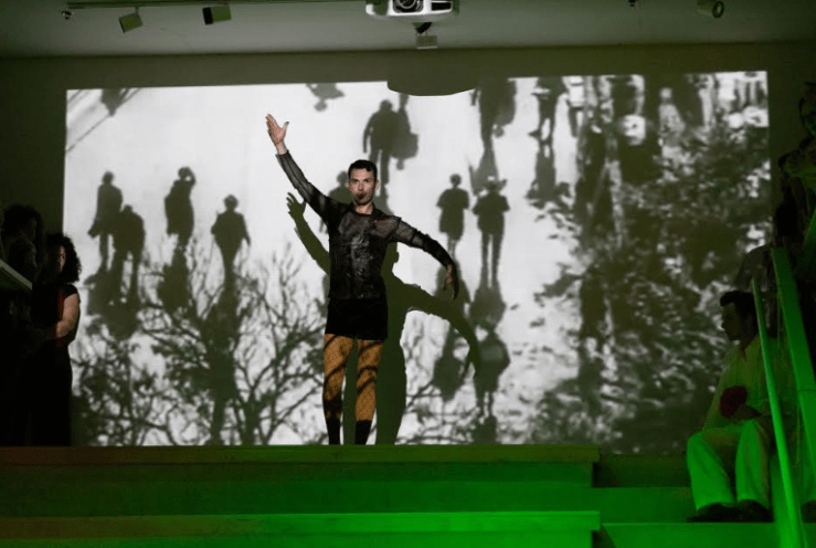 מי רצח את ארלוזורוב - תום פורת.png